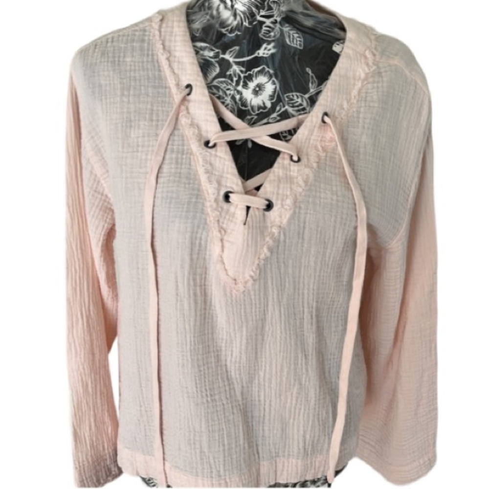 Cloth & Stone size  medium pink lightweight linen like loose long sleeve